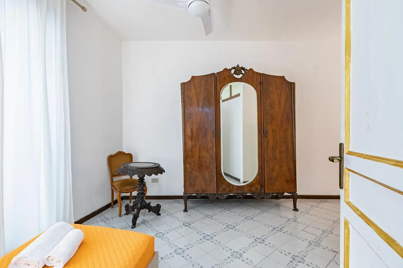 Piazza Pretoria & Quattro Canti Roomy Flats With Balconies Palermo