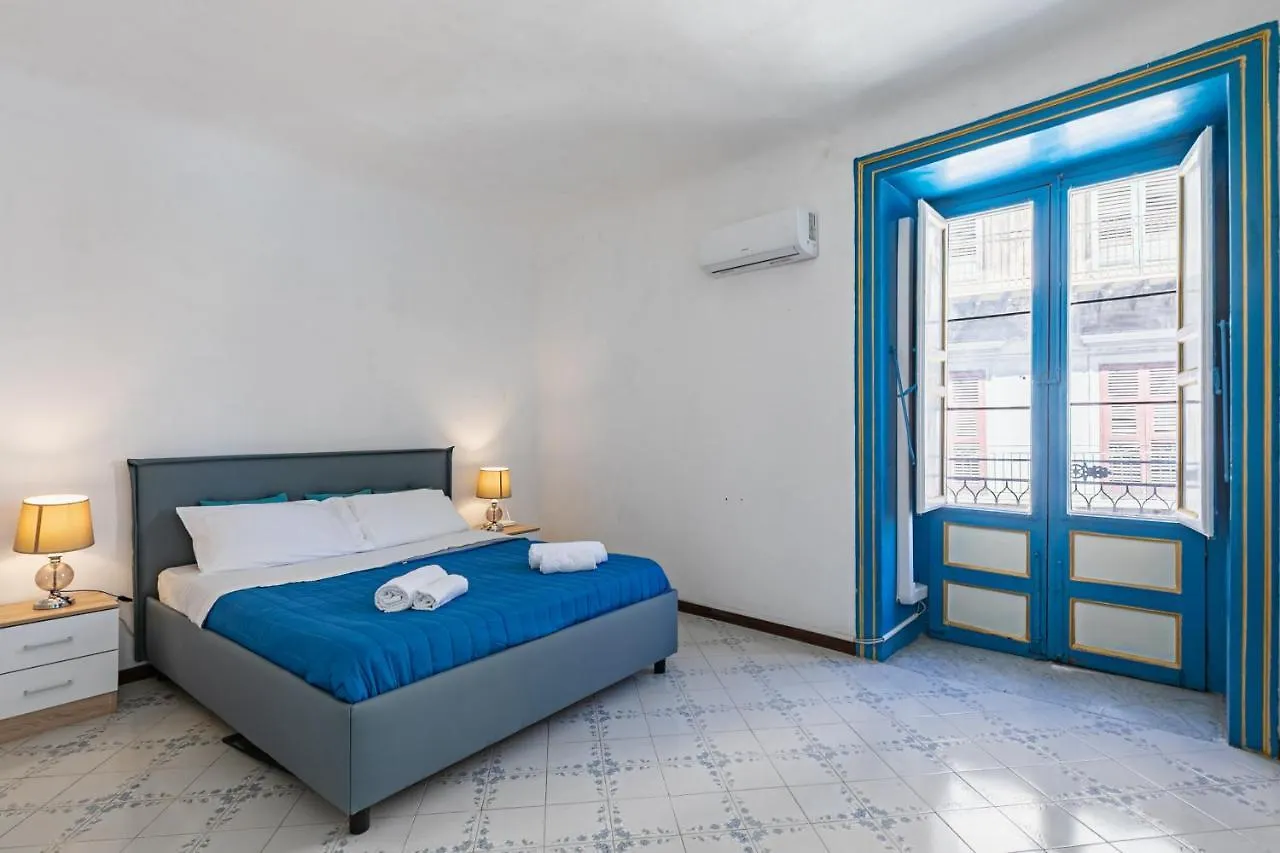 Piazza Pretoria & Quattro Canti Roomy Flats With Balconies Palermo
